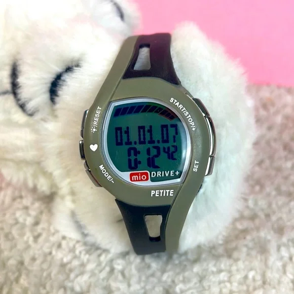 Mio drive watch shop